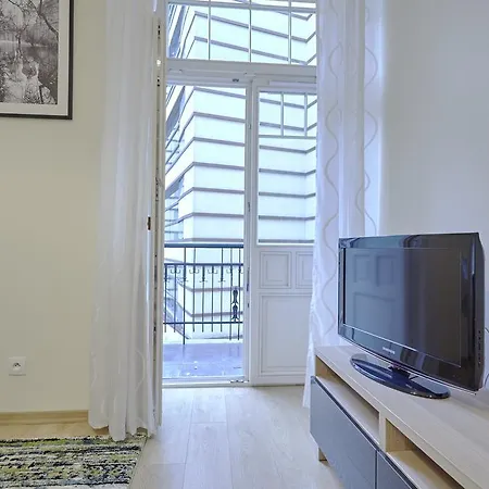 Alicja Apartment *